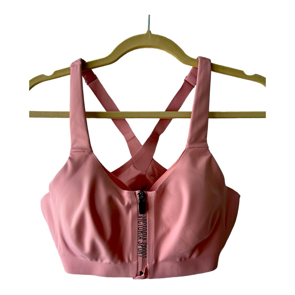 Victoria’s Secret 34C Incredible Knockout Ultra Max Sports Bra